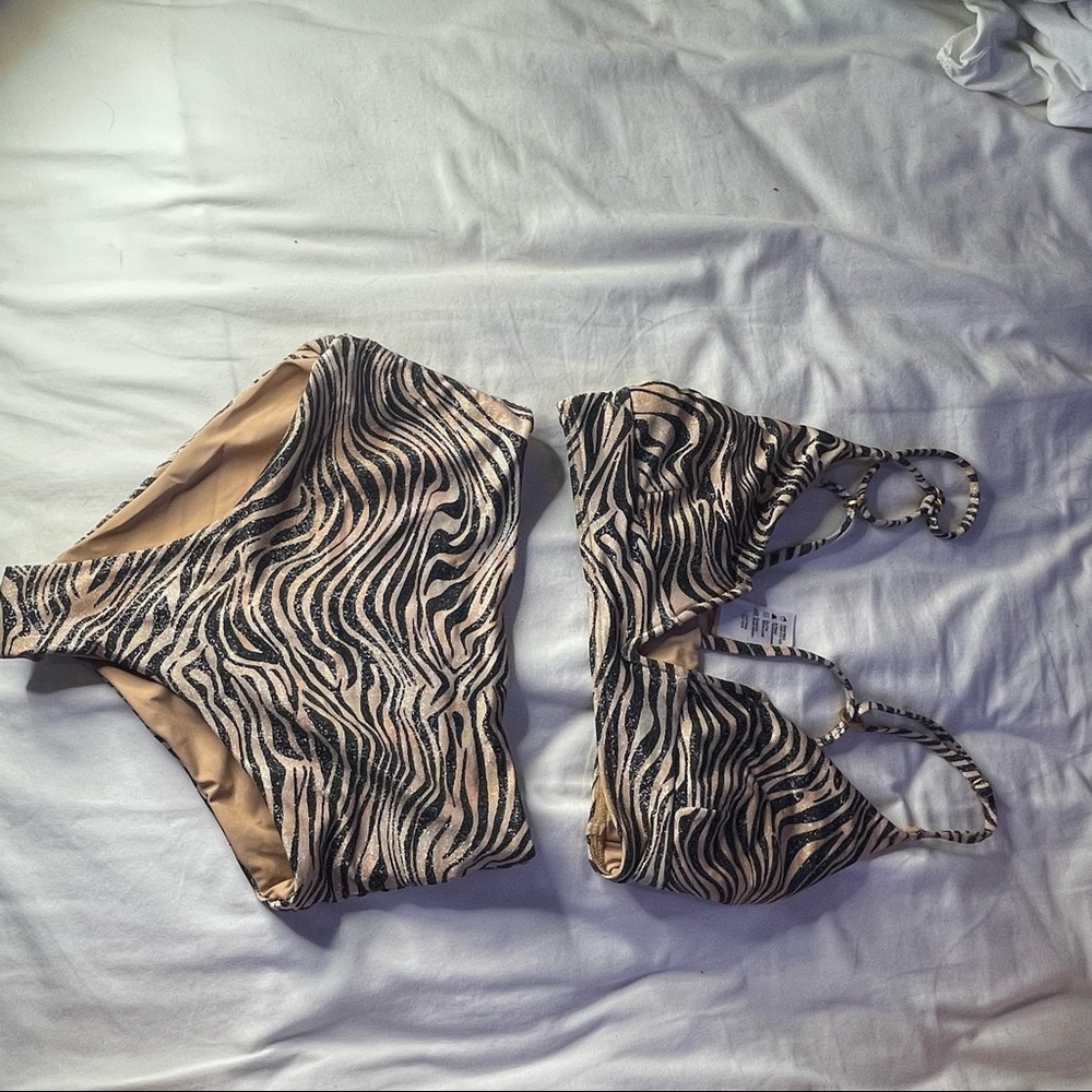 NWOT L Space High Rise Bikini Set Small